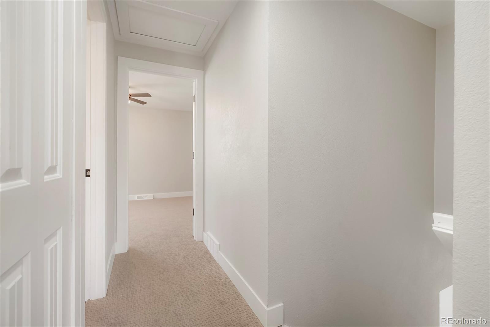 9611 W 105th Place
