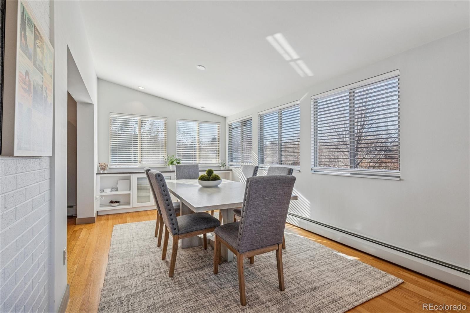 891 N Glencoe Street