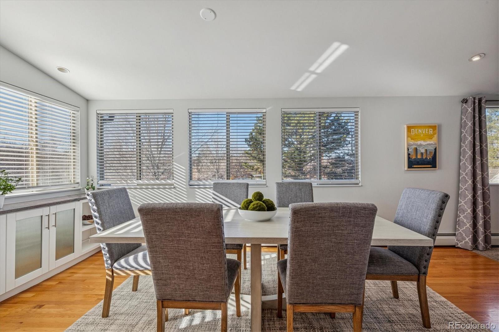 891 N Glencoe Street