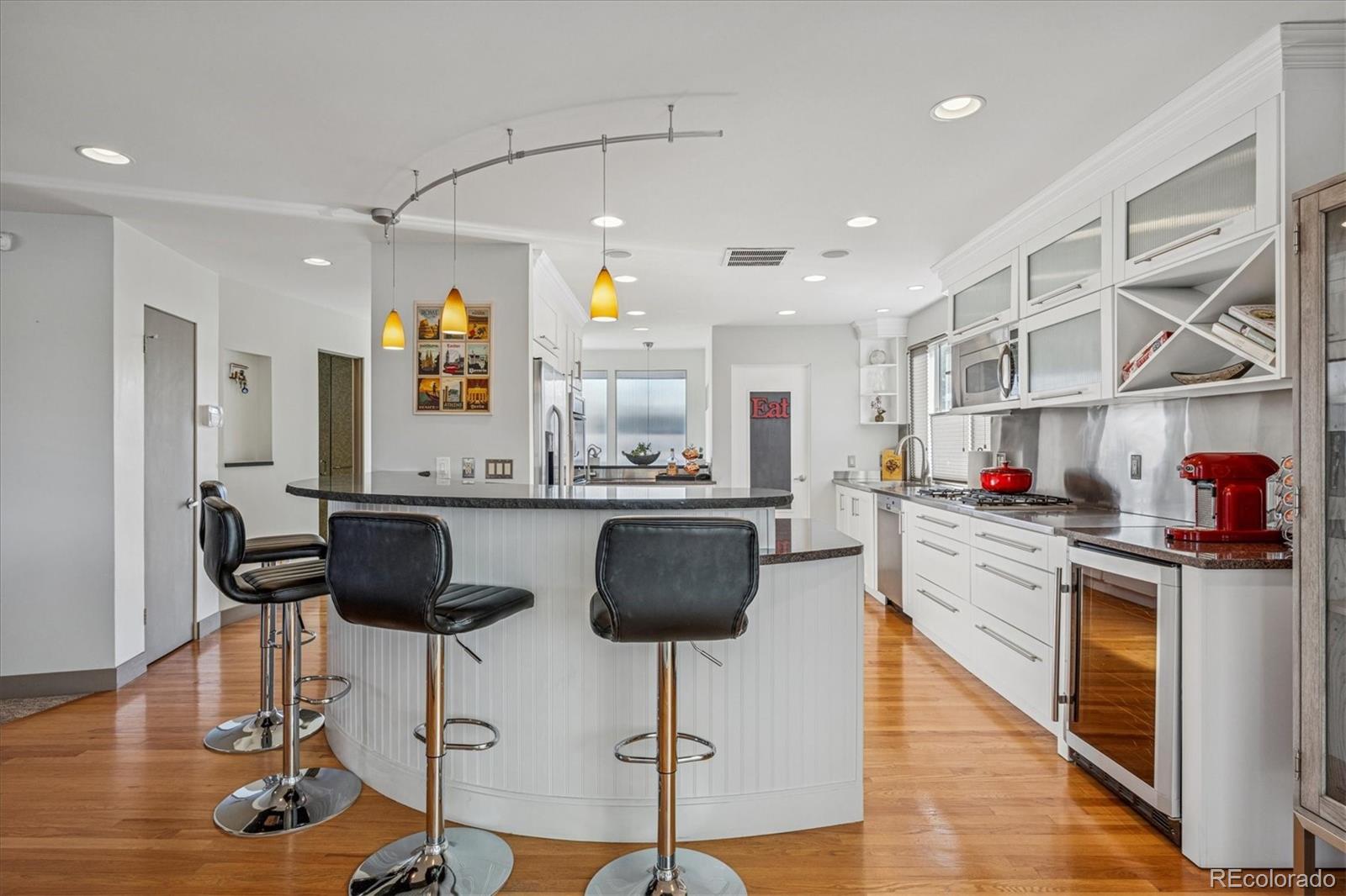 891 N Glencoe Street