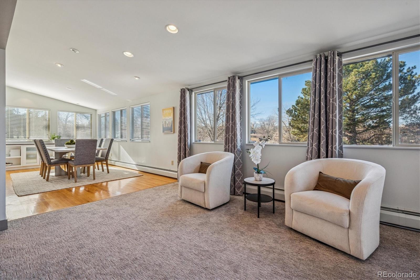 891 N Glencoe Street