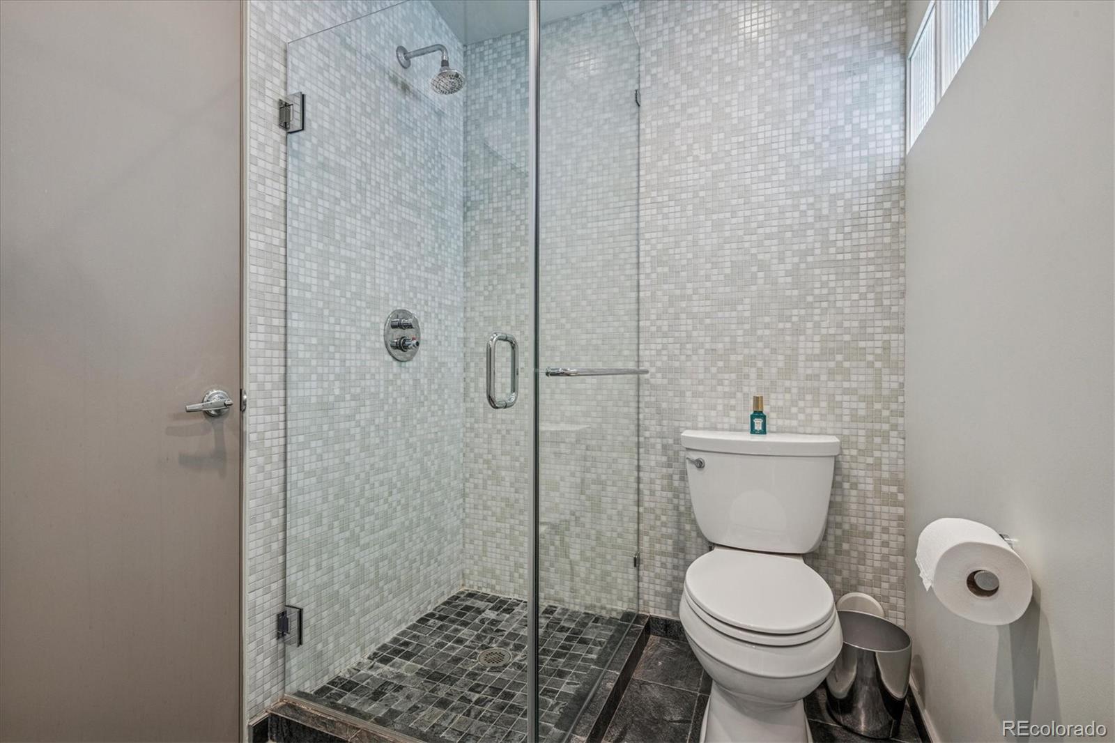 891 N Glencoe Street