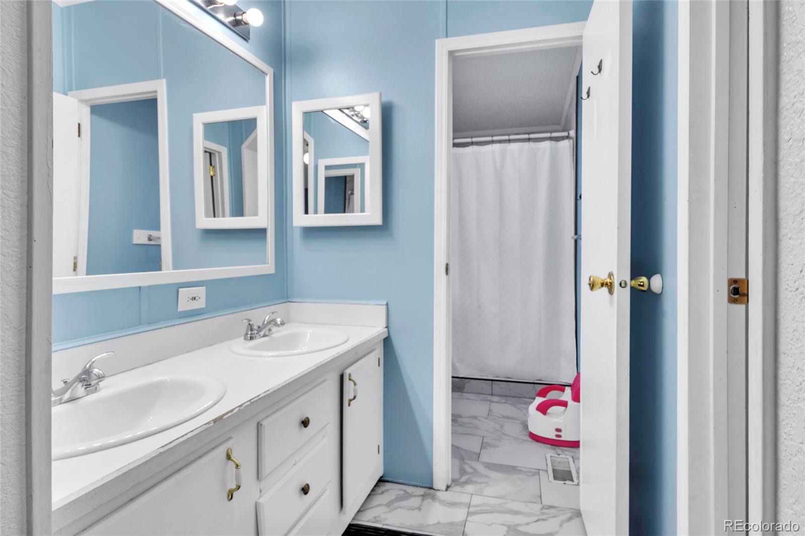 9064 Fontaine Street