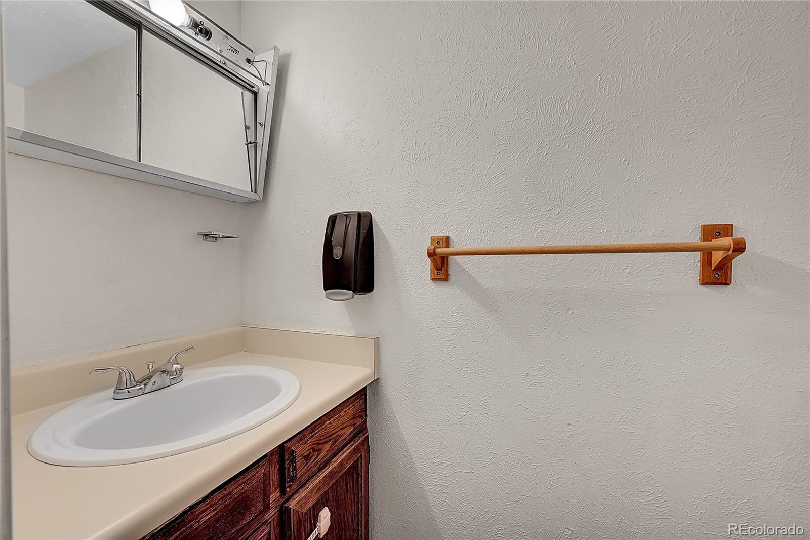 4849 S Richfield Circle