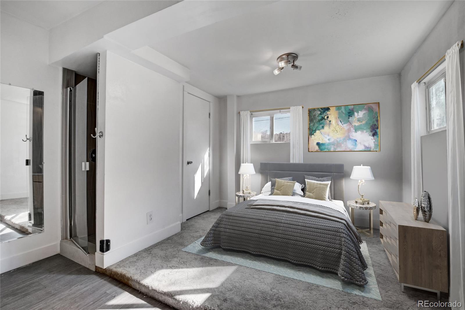 2626 S Hooker Street