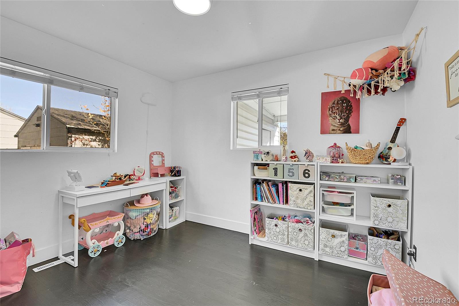 2626 S Hooker Street