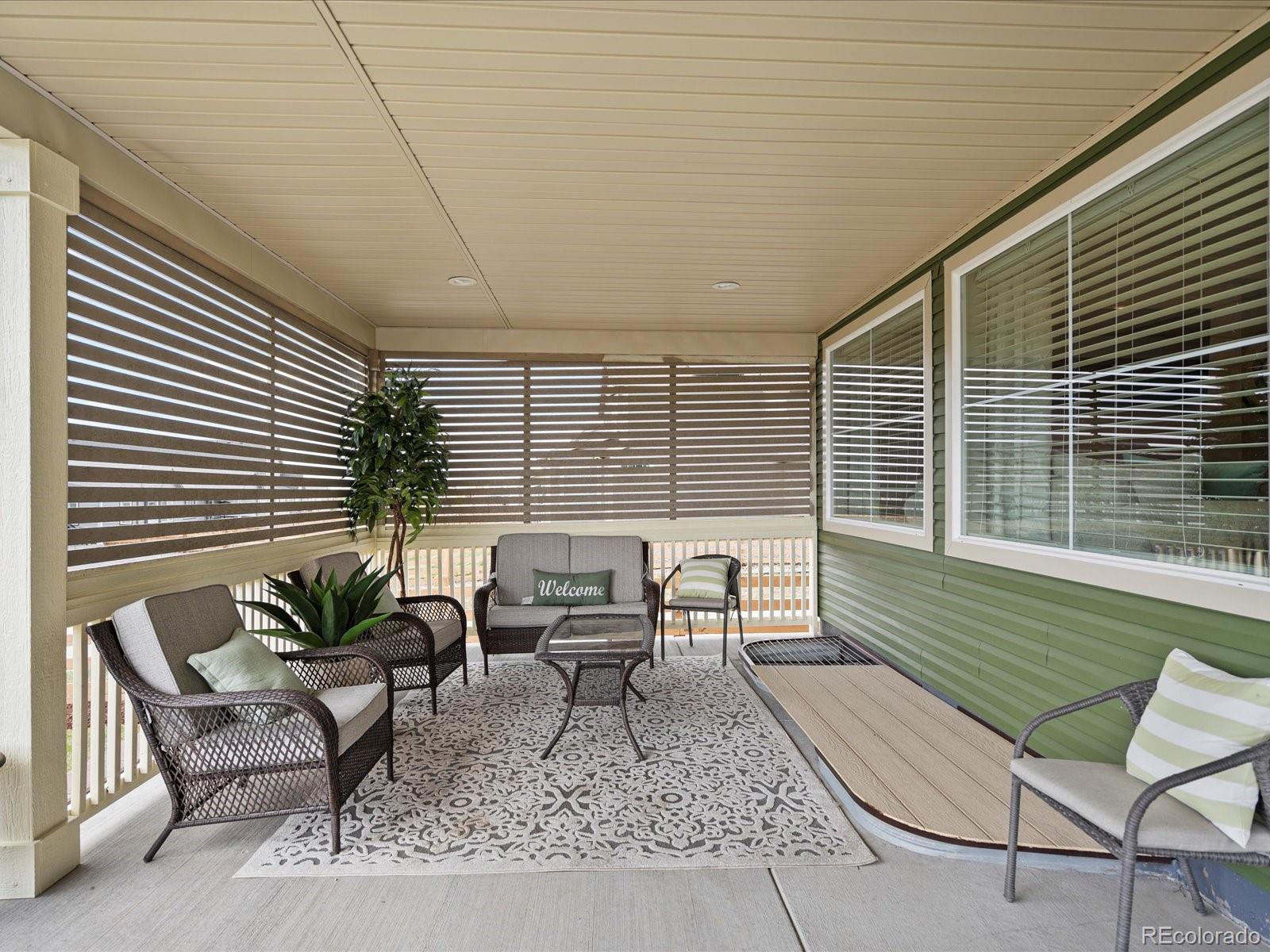 10957 Memphis Street