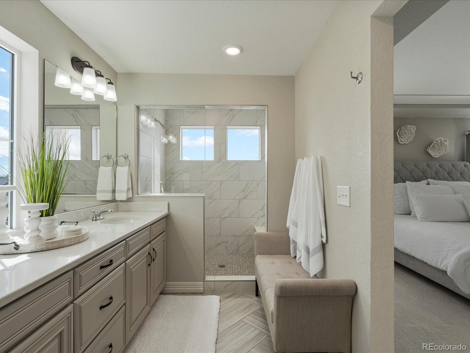 10957 Memphis Street