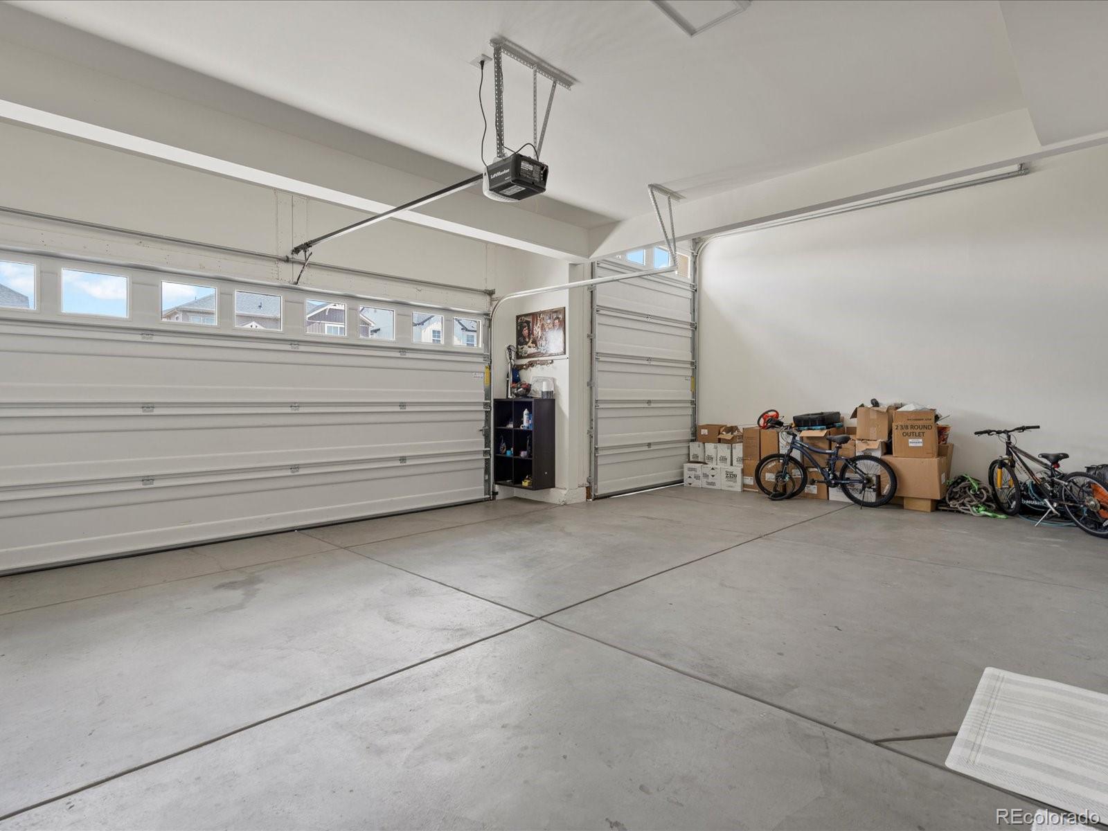 10957 Memphis Street