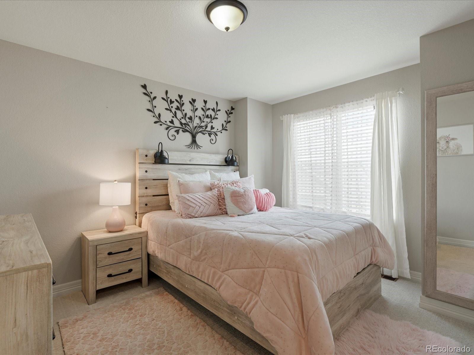 10957 Memphis Street