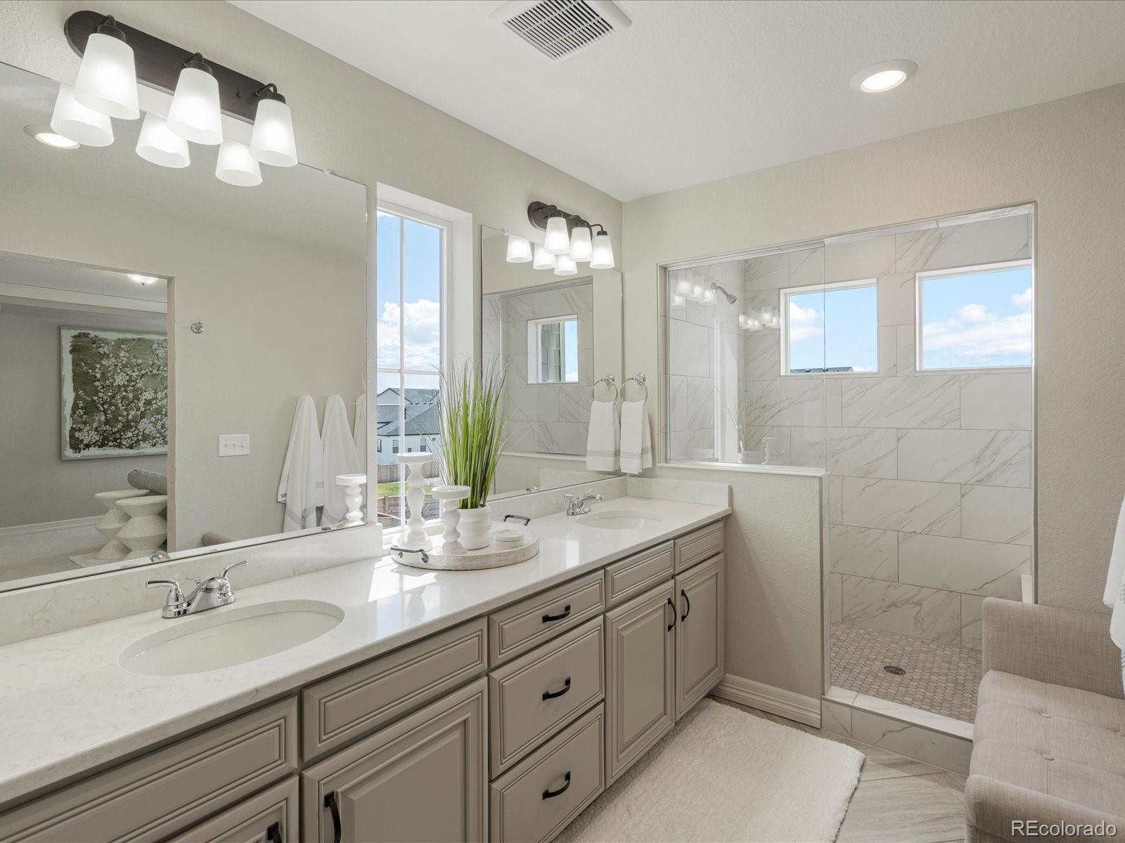 10957 Memphis Street