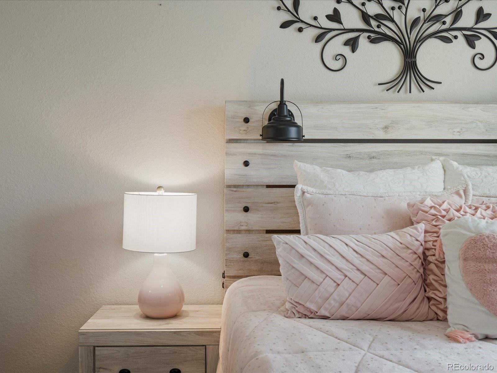 10957 Memphis Street