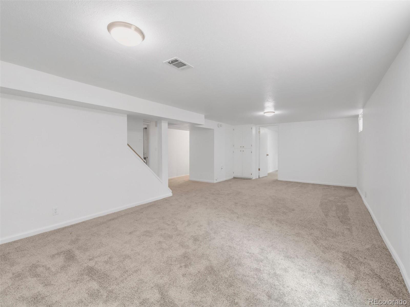 455 Peakview Avenue W
