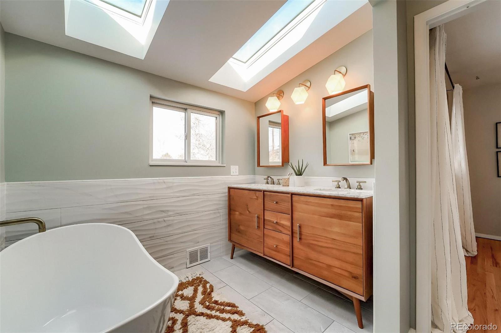 13963 W 20th Place