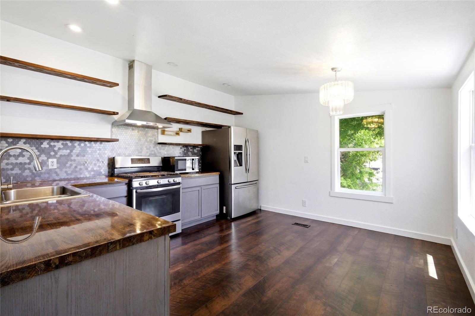 435 N 35th Avenue