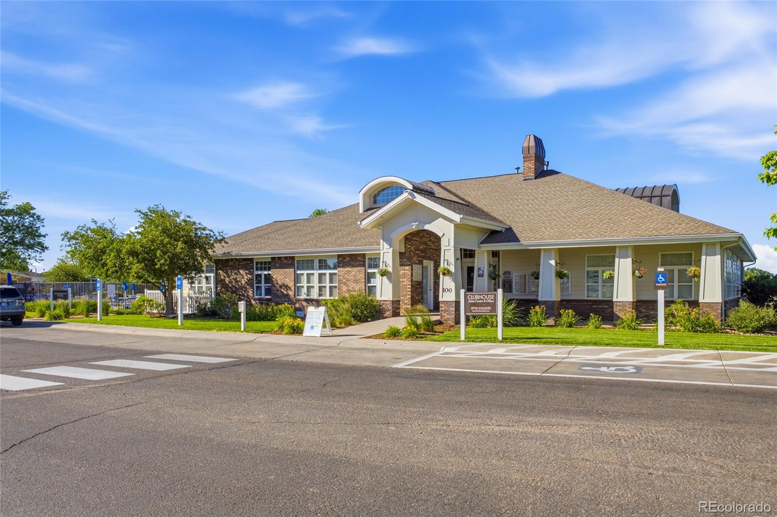 435 N 35th Avenue