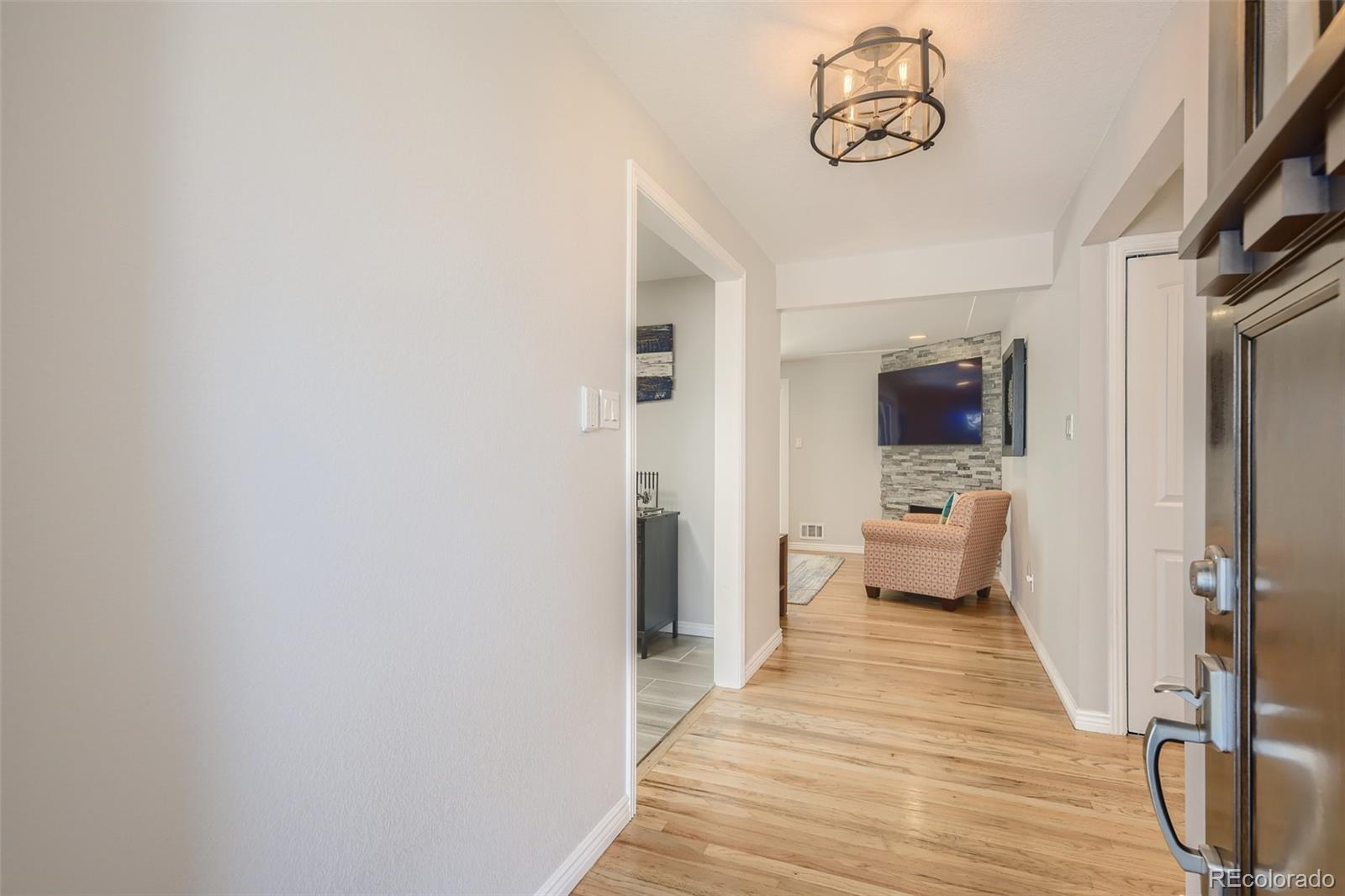 2755 S Osceola Way