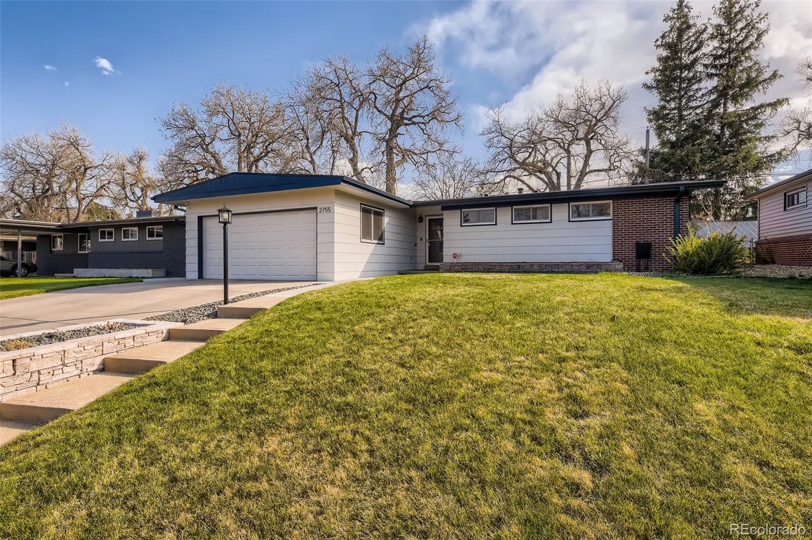 2755 S Osceola Way