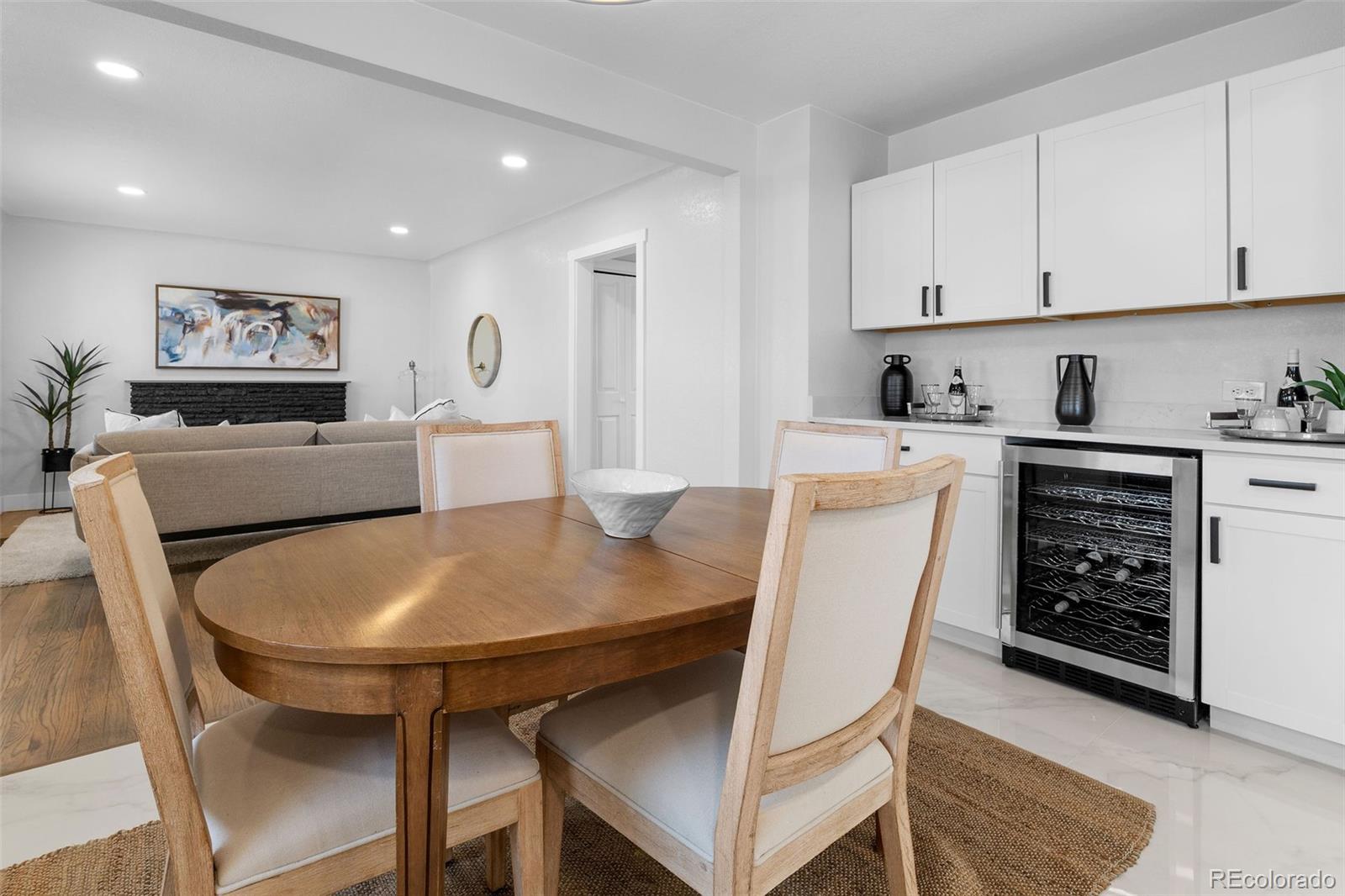 3043 N Saint Paul Street