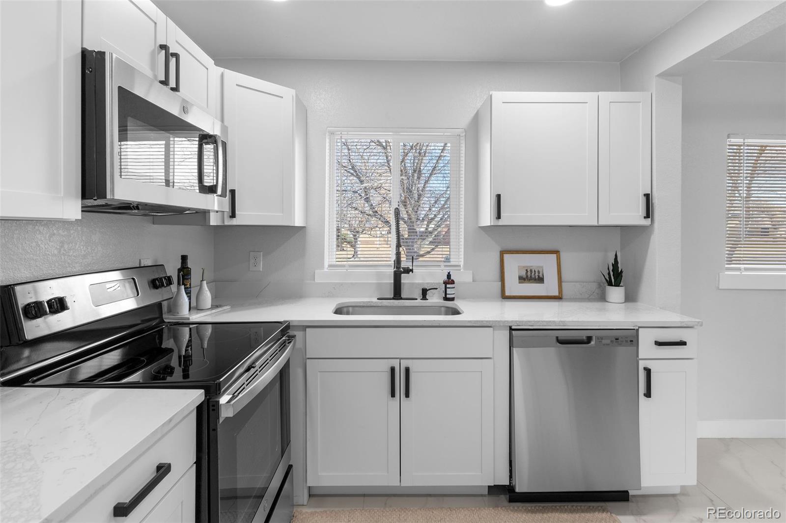 3043 N Saint Paul Street