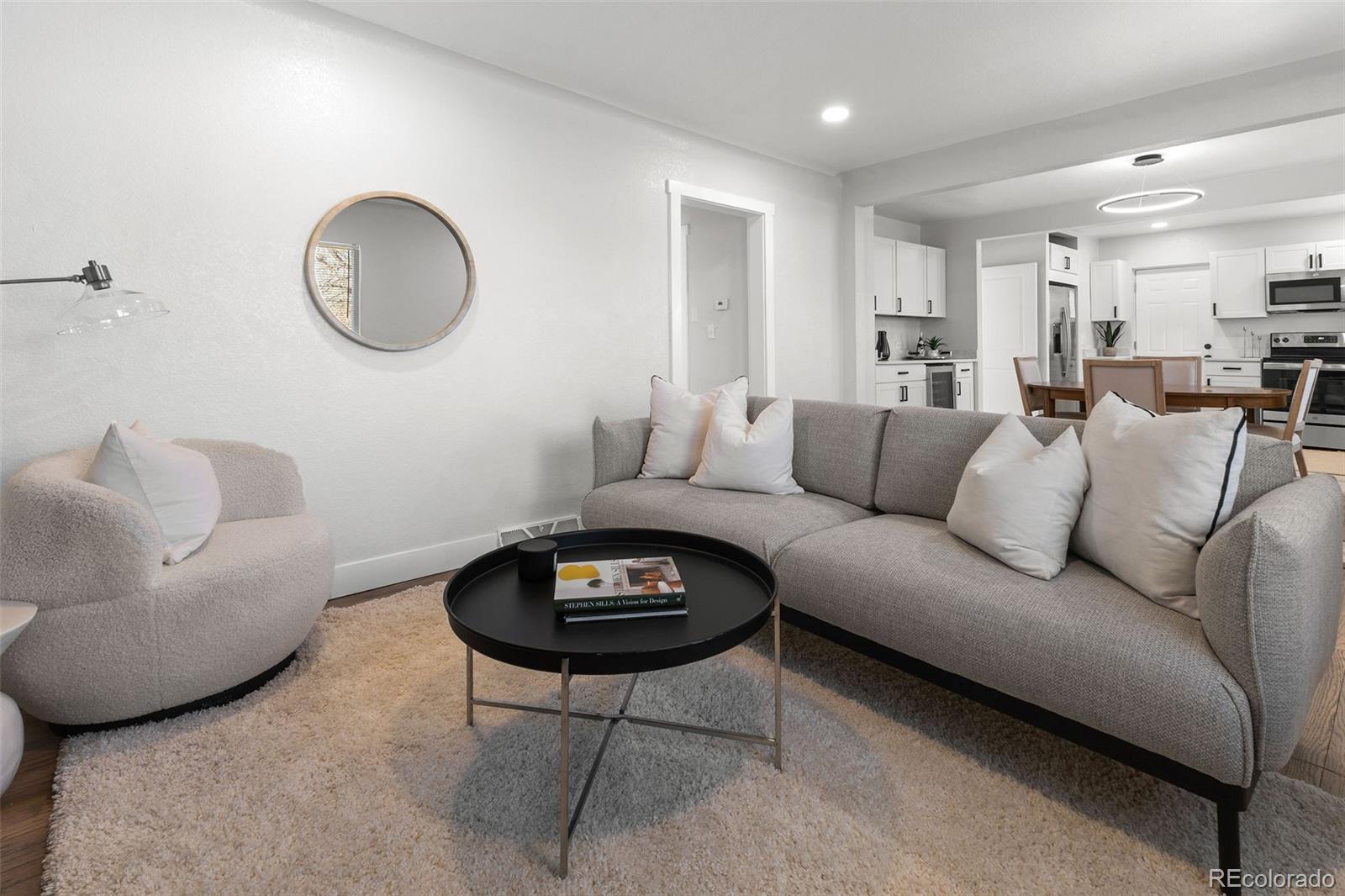 3043 N Saint Paul Street