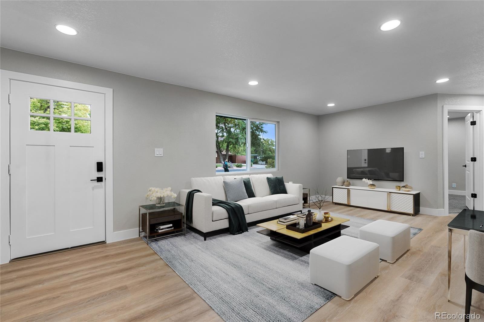 310 S Swadley Street