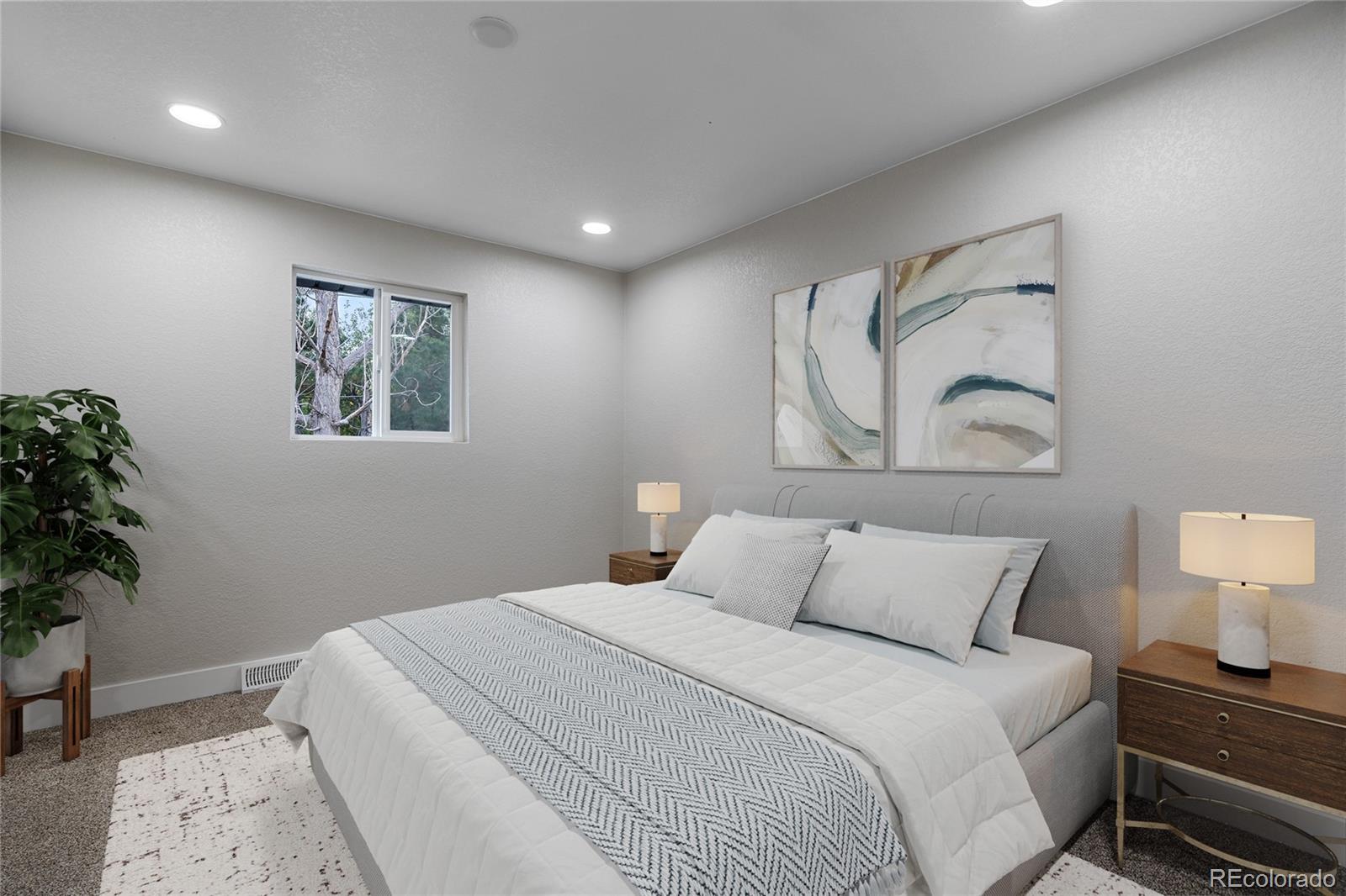 310 S Swadley Street