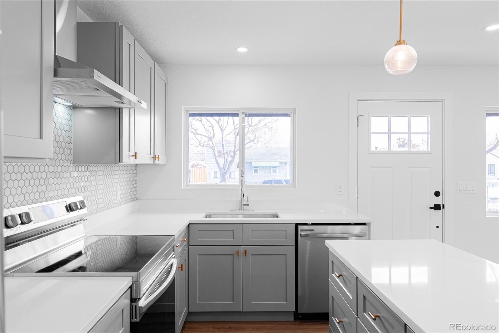 1251 S Shoshone Street