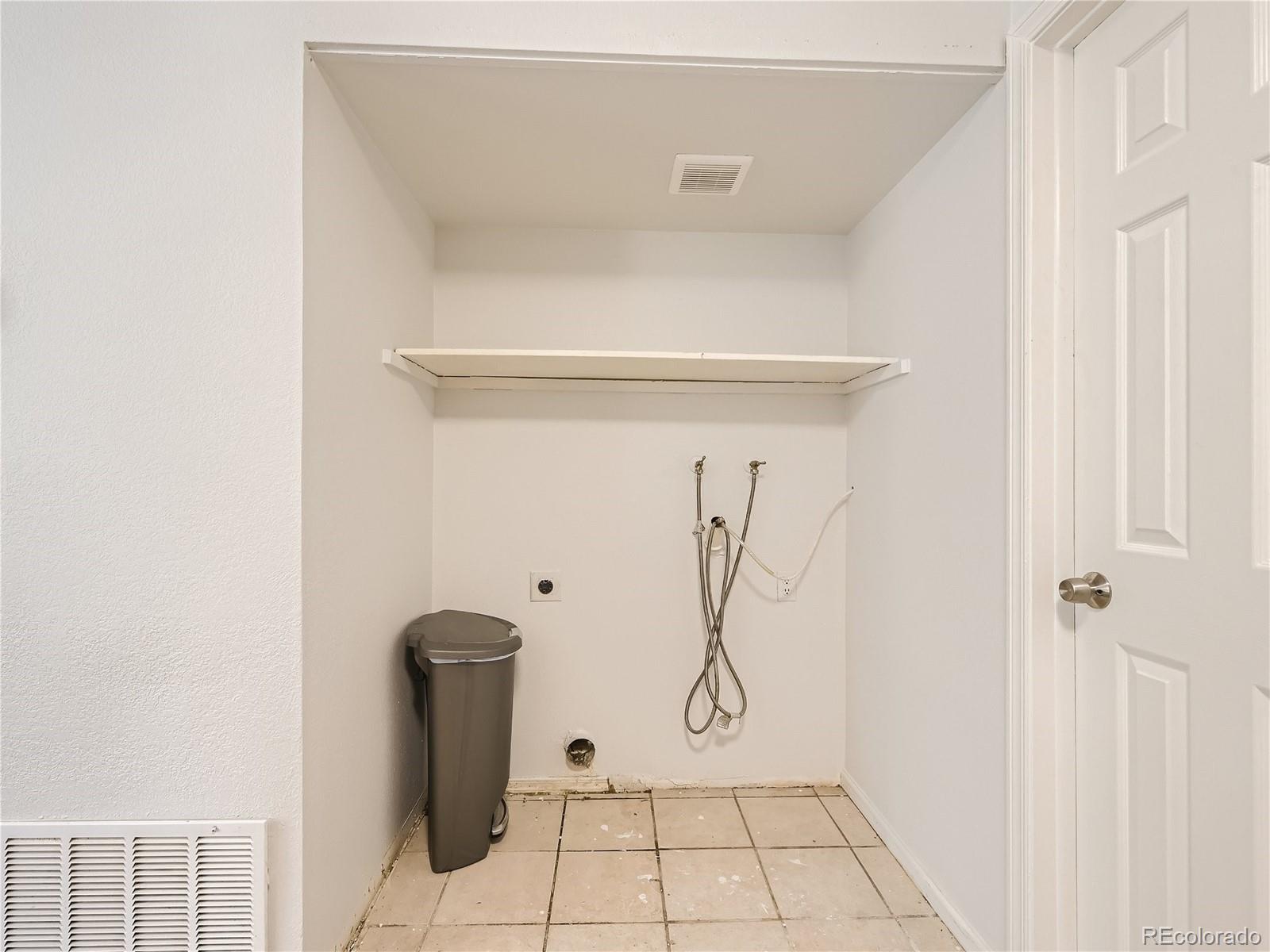8673 E Dry Creek Road Unit: 1025