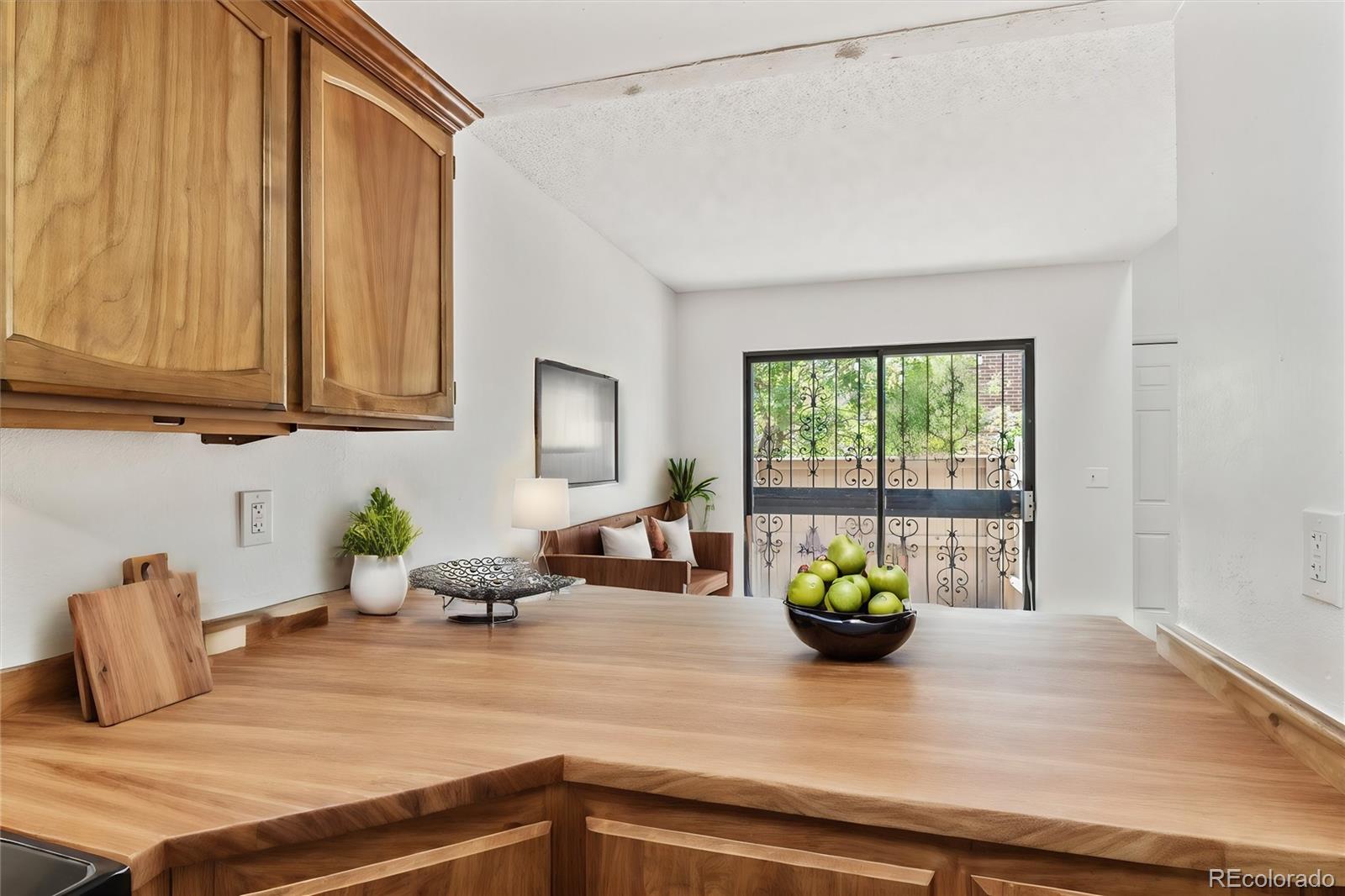 3300 W Florida Avenue Unit: 20