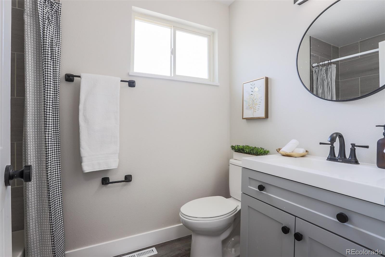 9856 Orangewood Drive