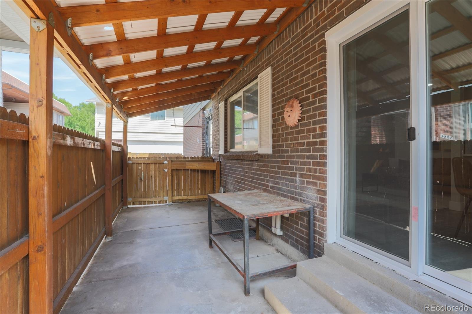 9856 Orangewood Drive