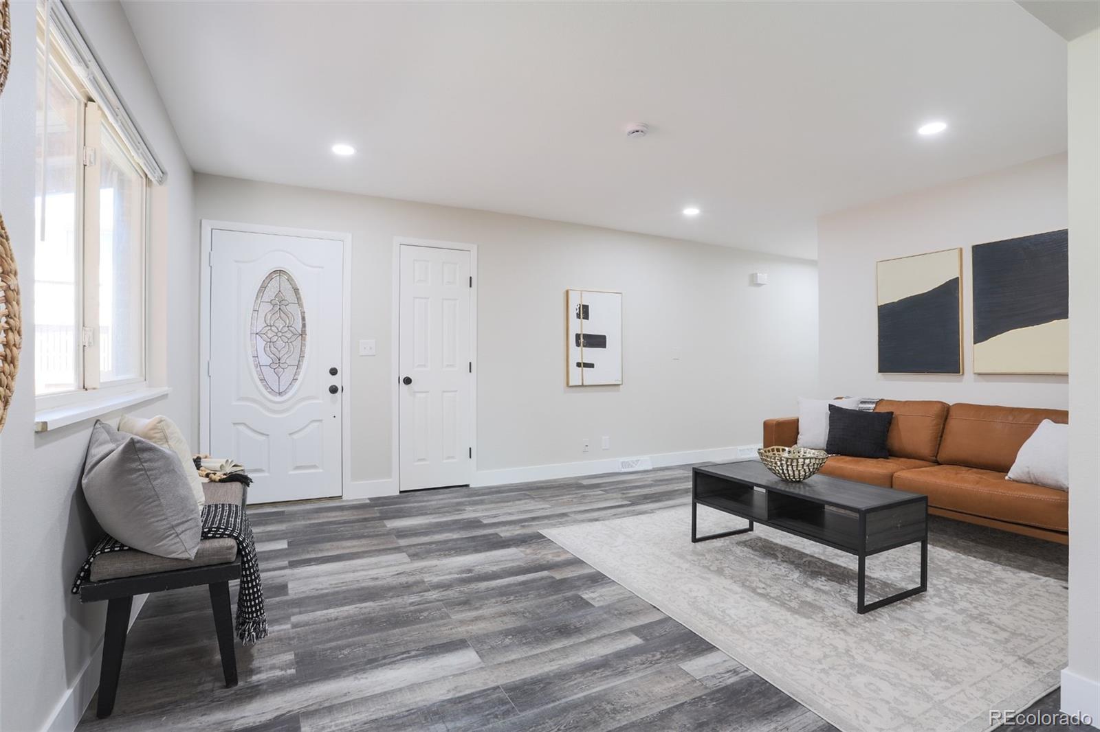 9856 Orangewood Drive