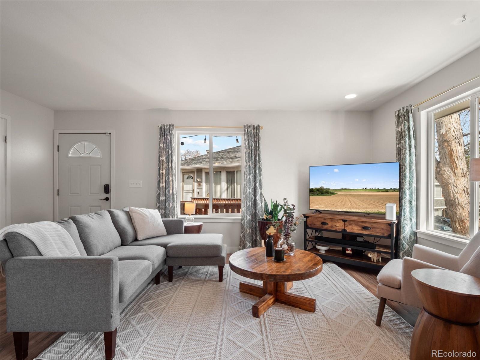 7937 York Street Unit: 3