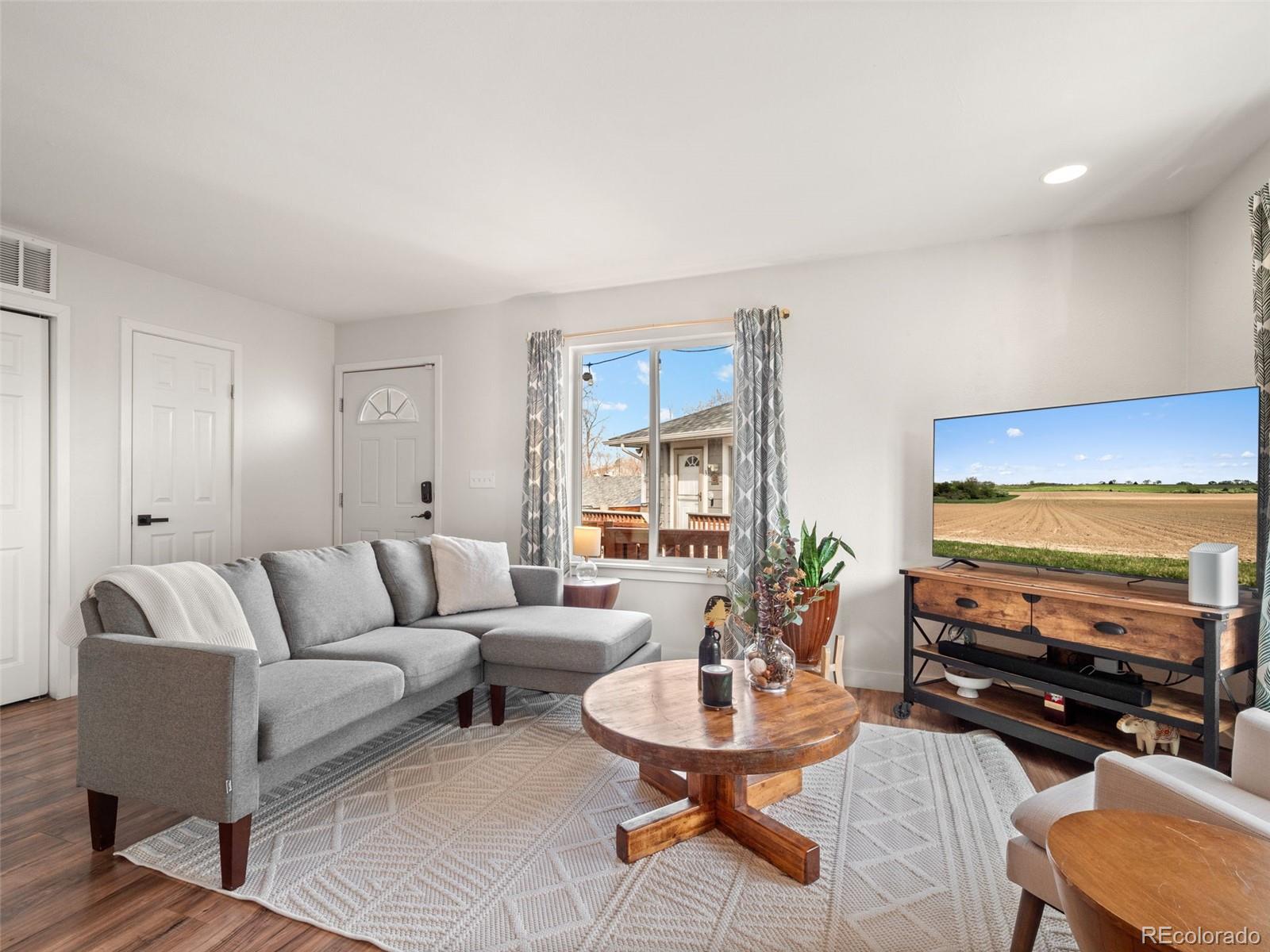 7937 York Street Unit: 3