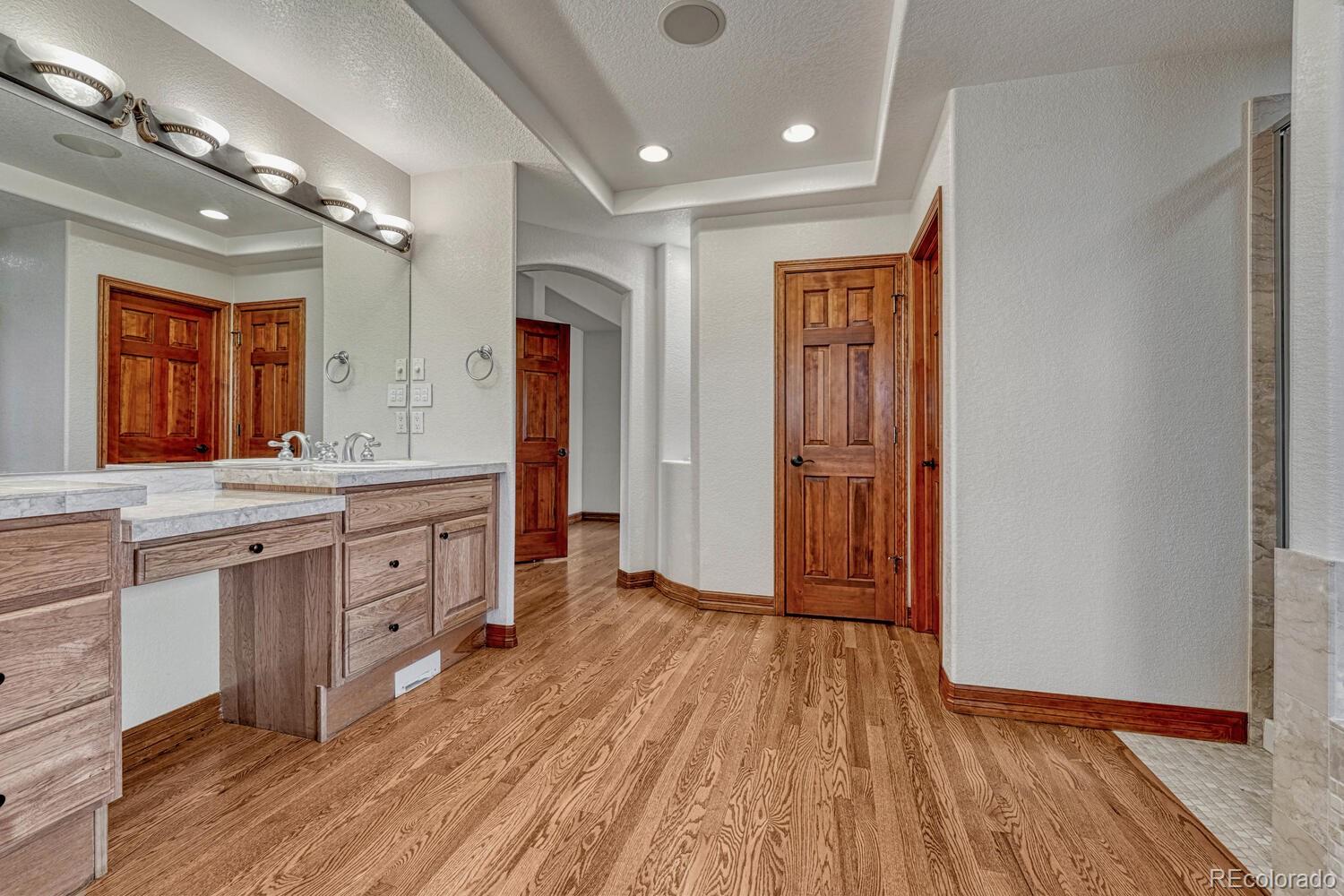 6556 S Versailles Court