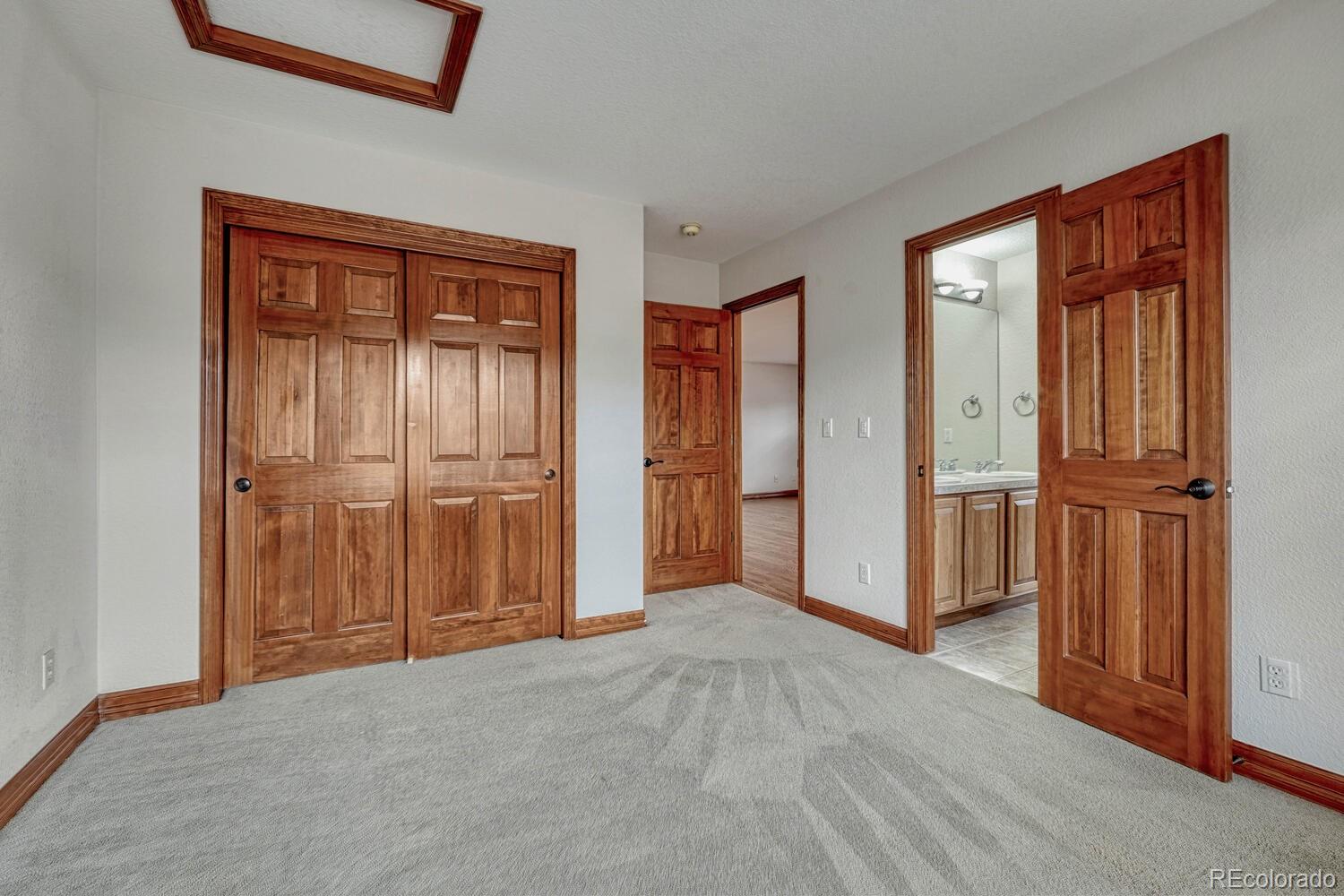 6556 S Versailles Court