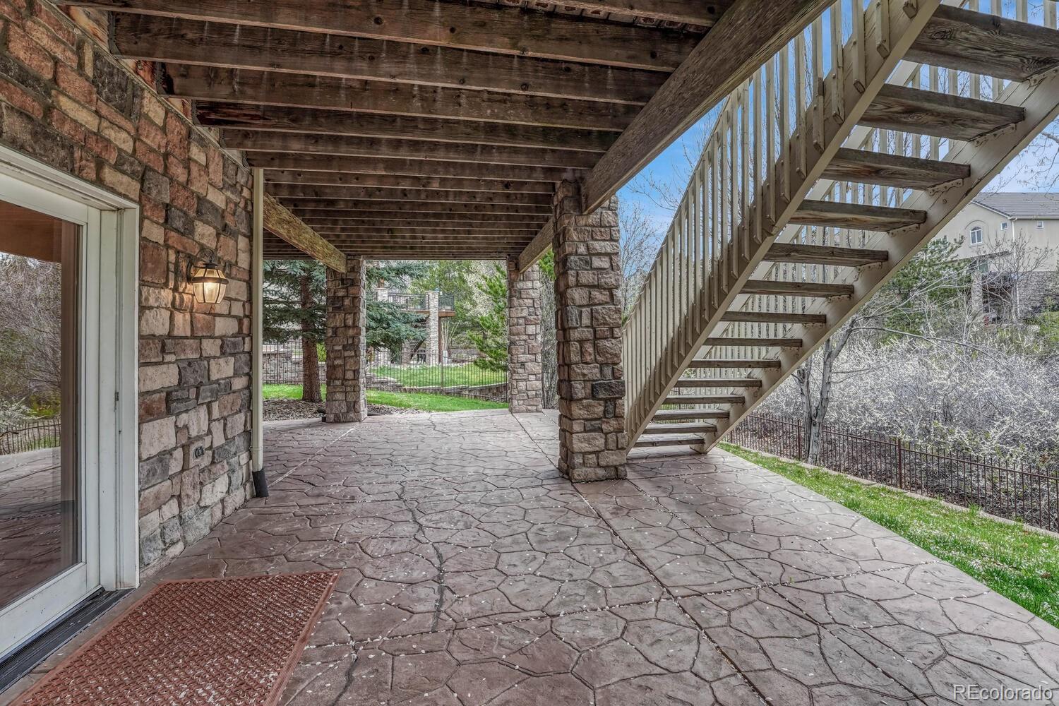 6556 S Versailles Court