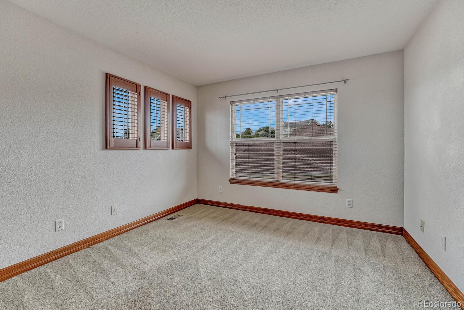 6556 S Versailles Court