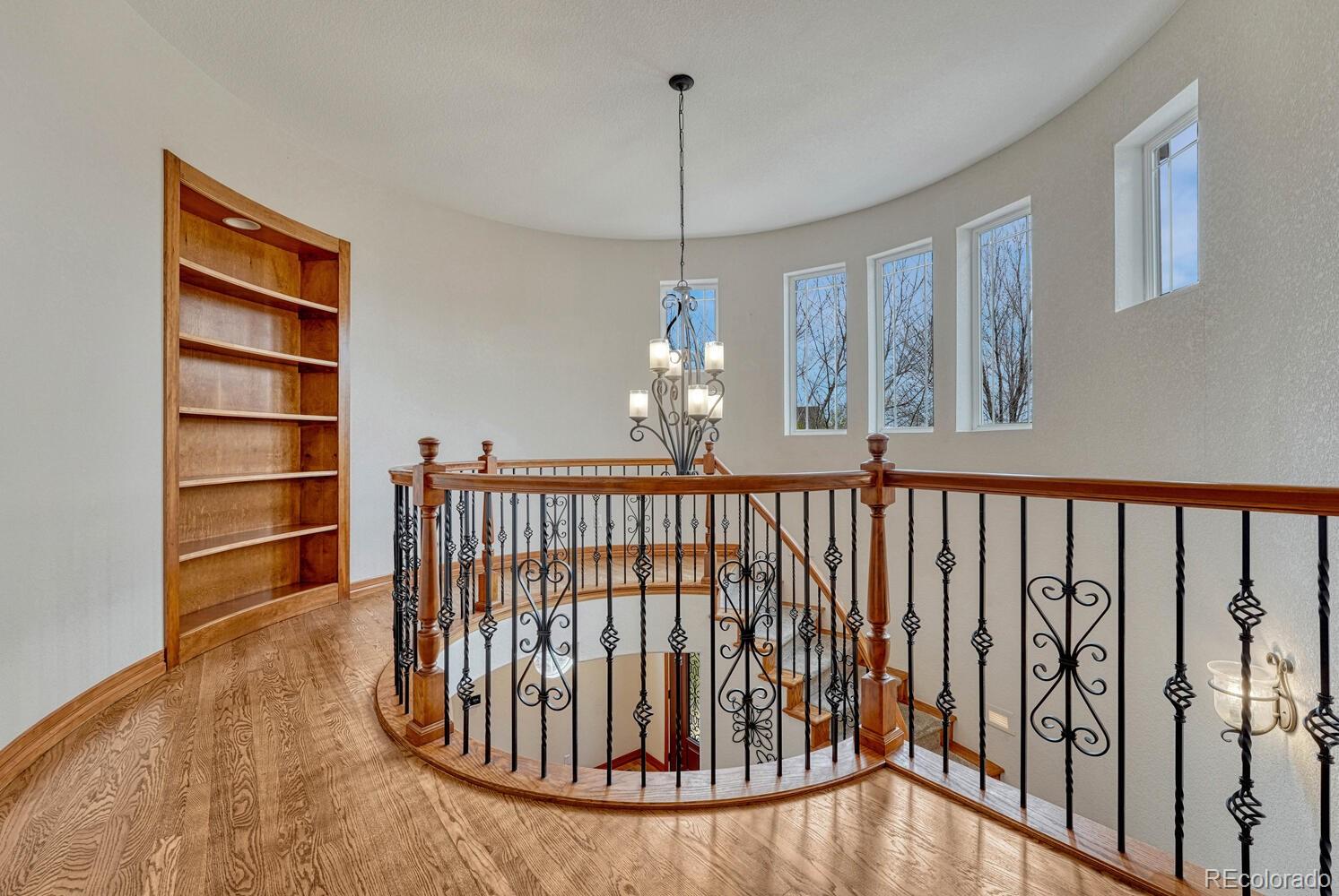 6556 S Versailles Court