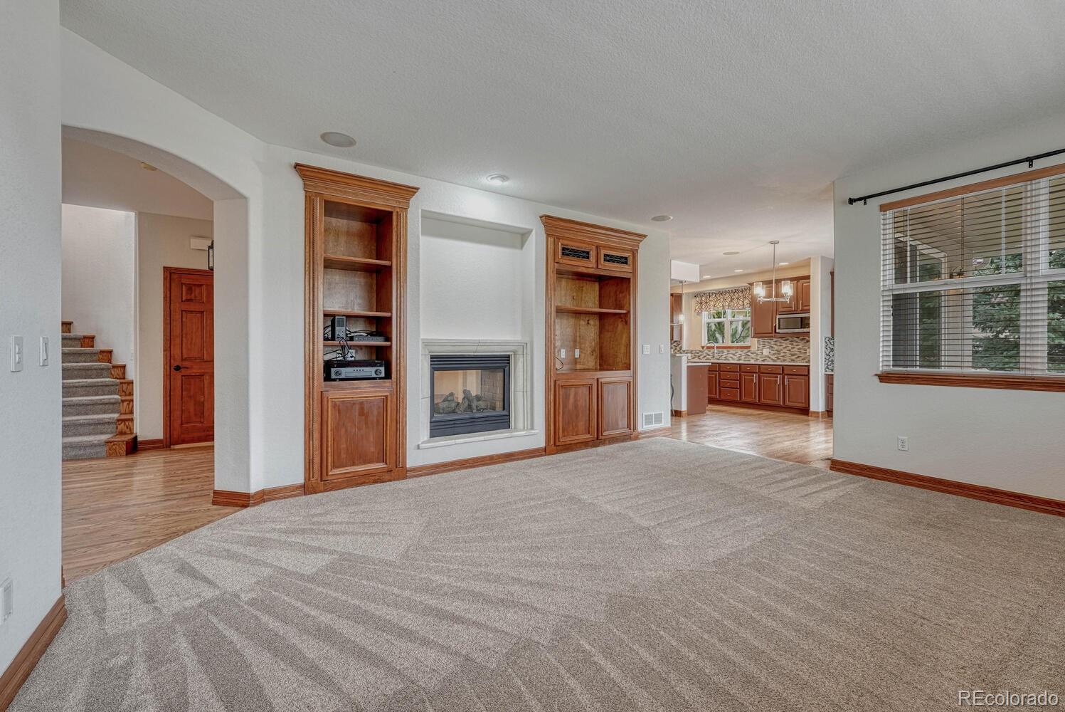 6556 S Versailles Court