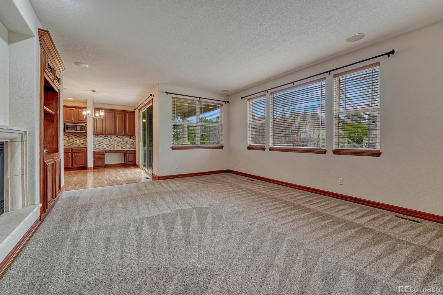 6556 S Versailles Court