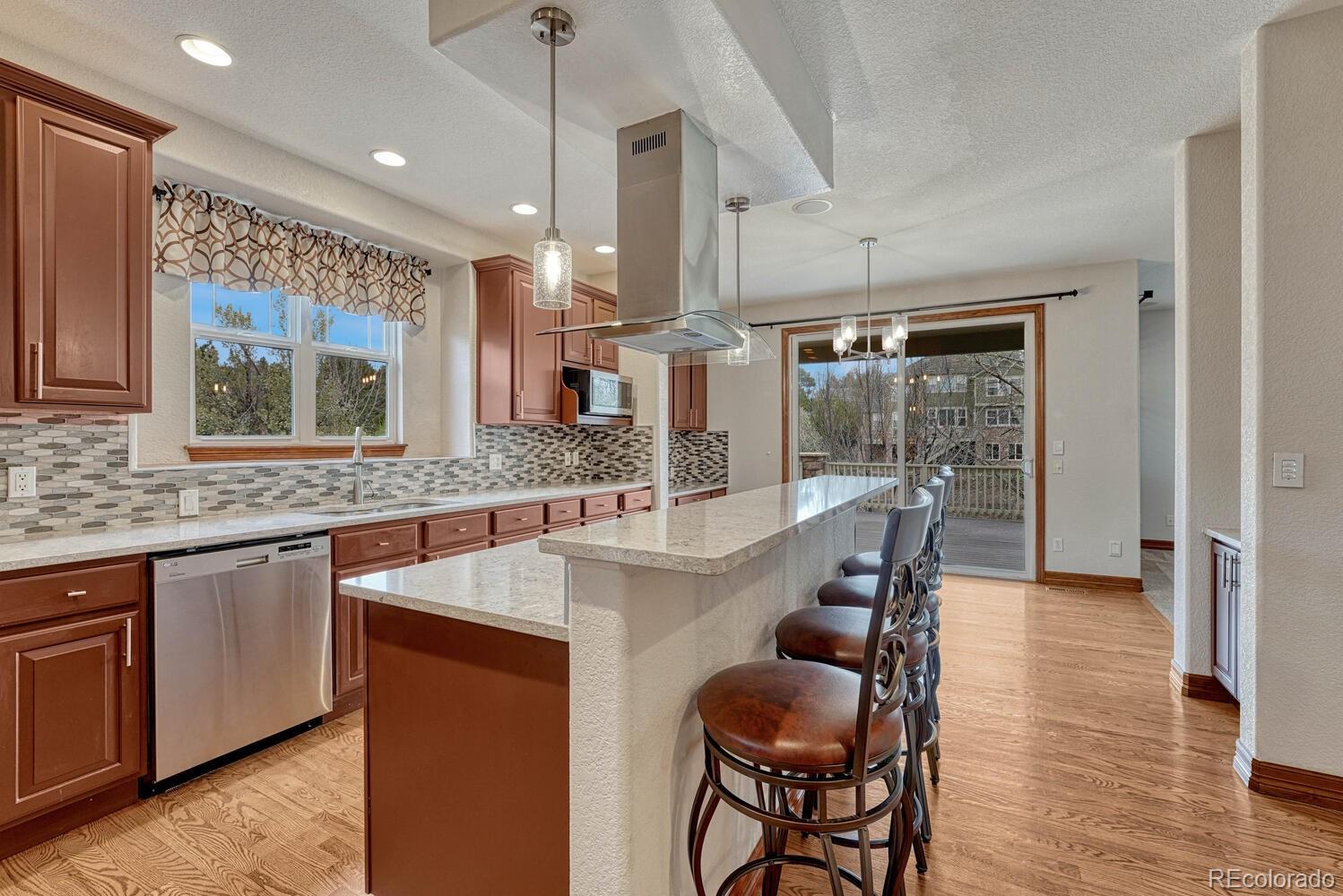 6556 S Versailles Court