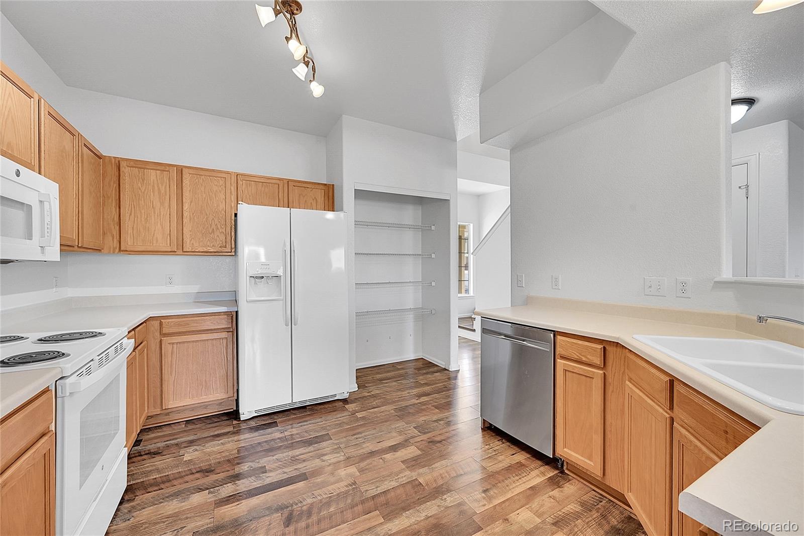 9126 Gale Boulevard Unit: 2