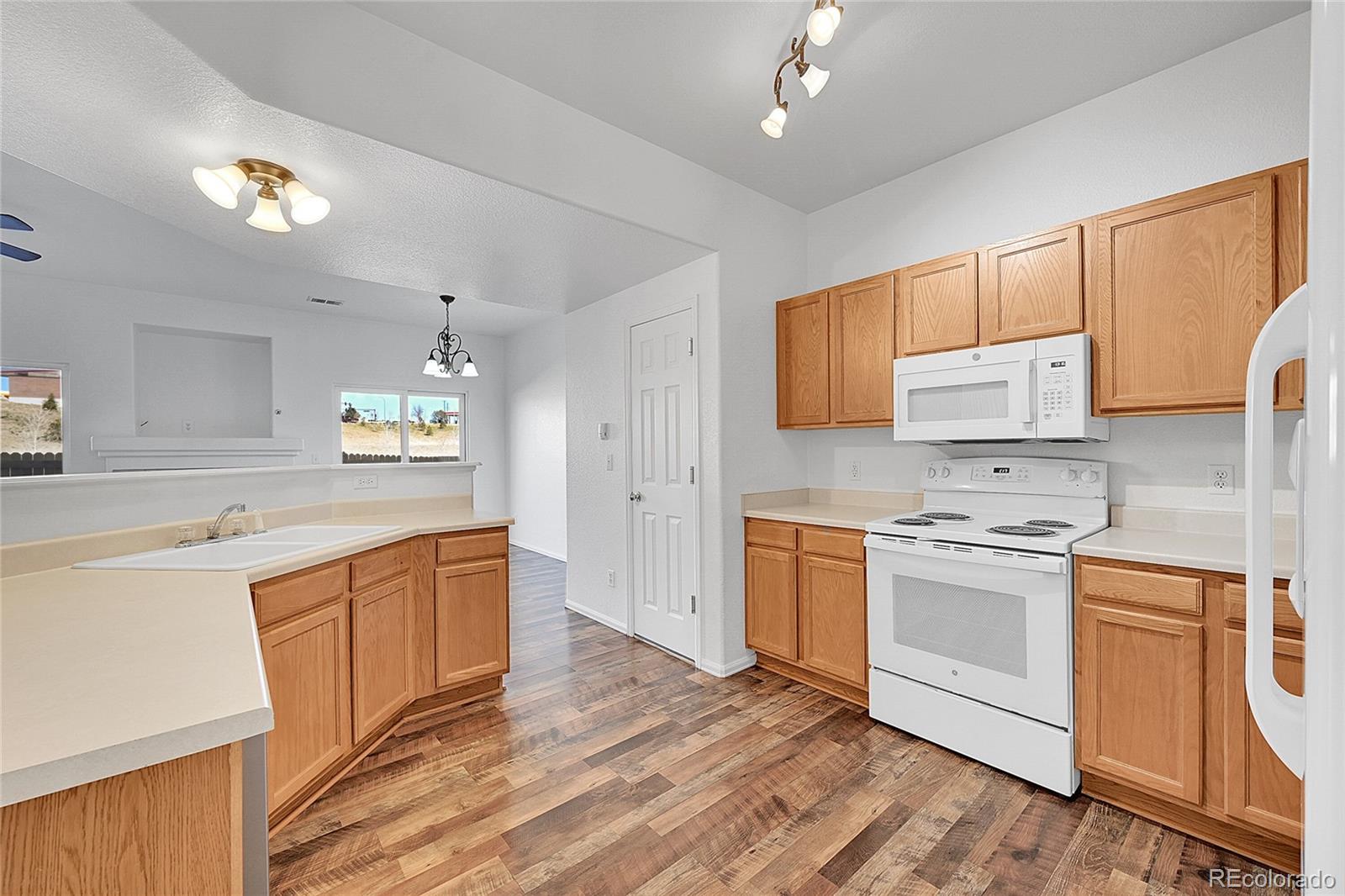 9126 Gale Boulevard Unit: 2