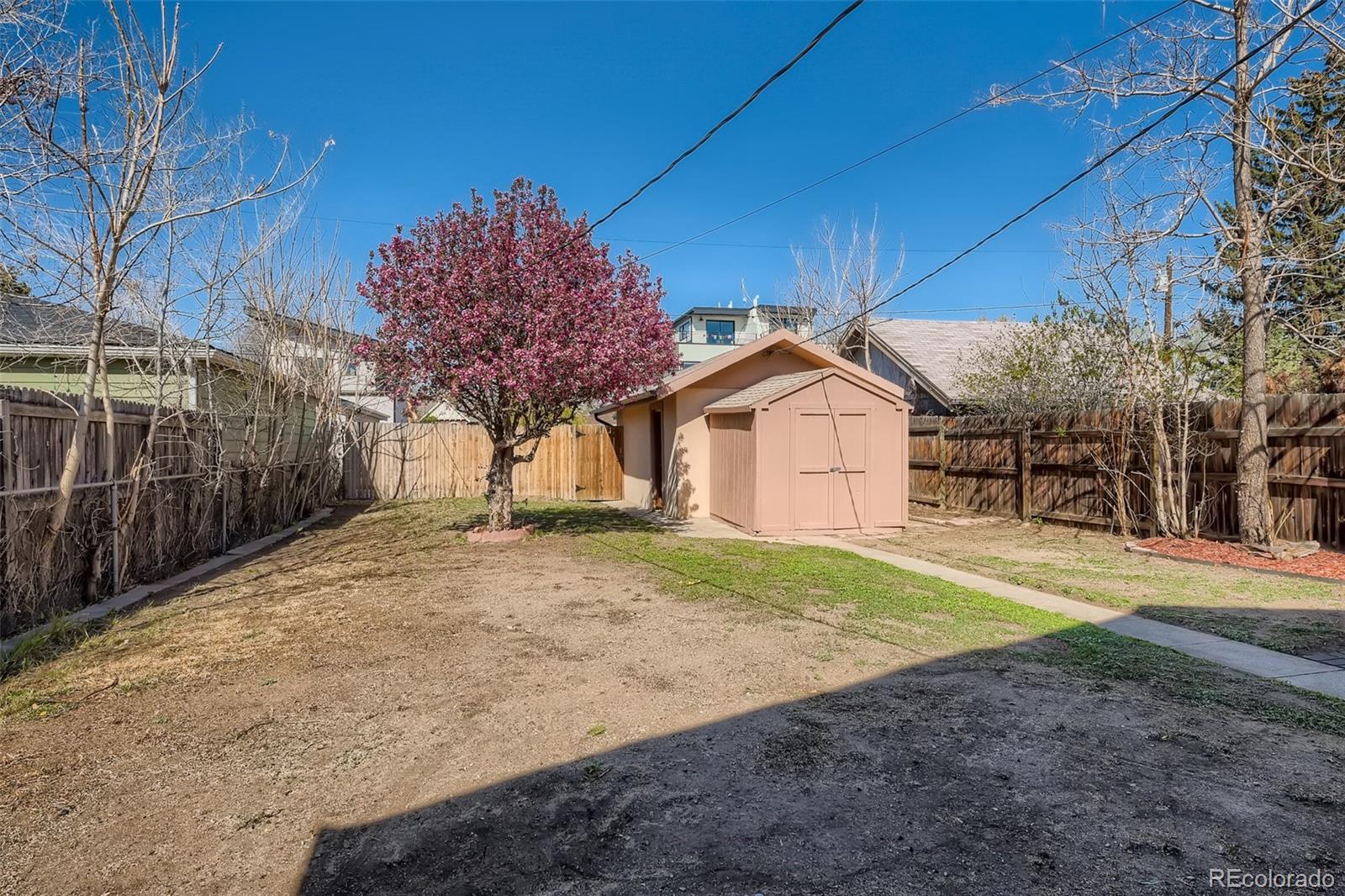 3951 N Vallejo Street