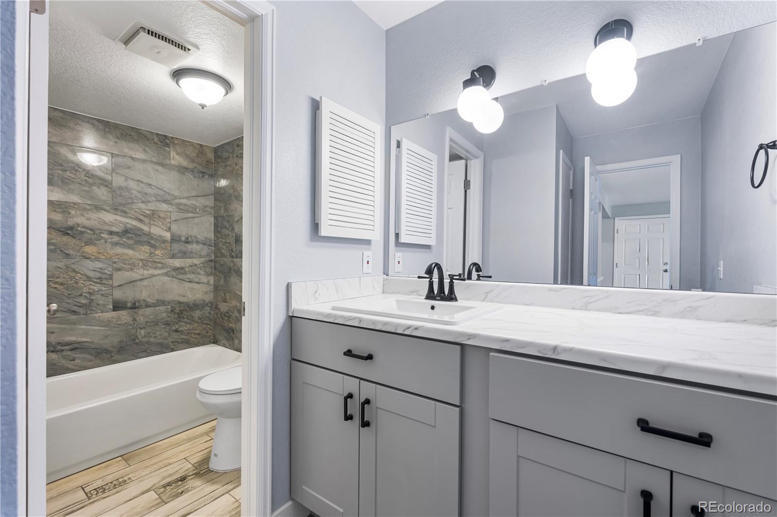 14602 E 2nd Avenue Unit: 204C