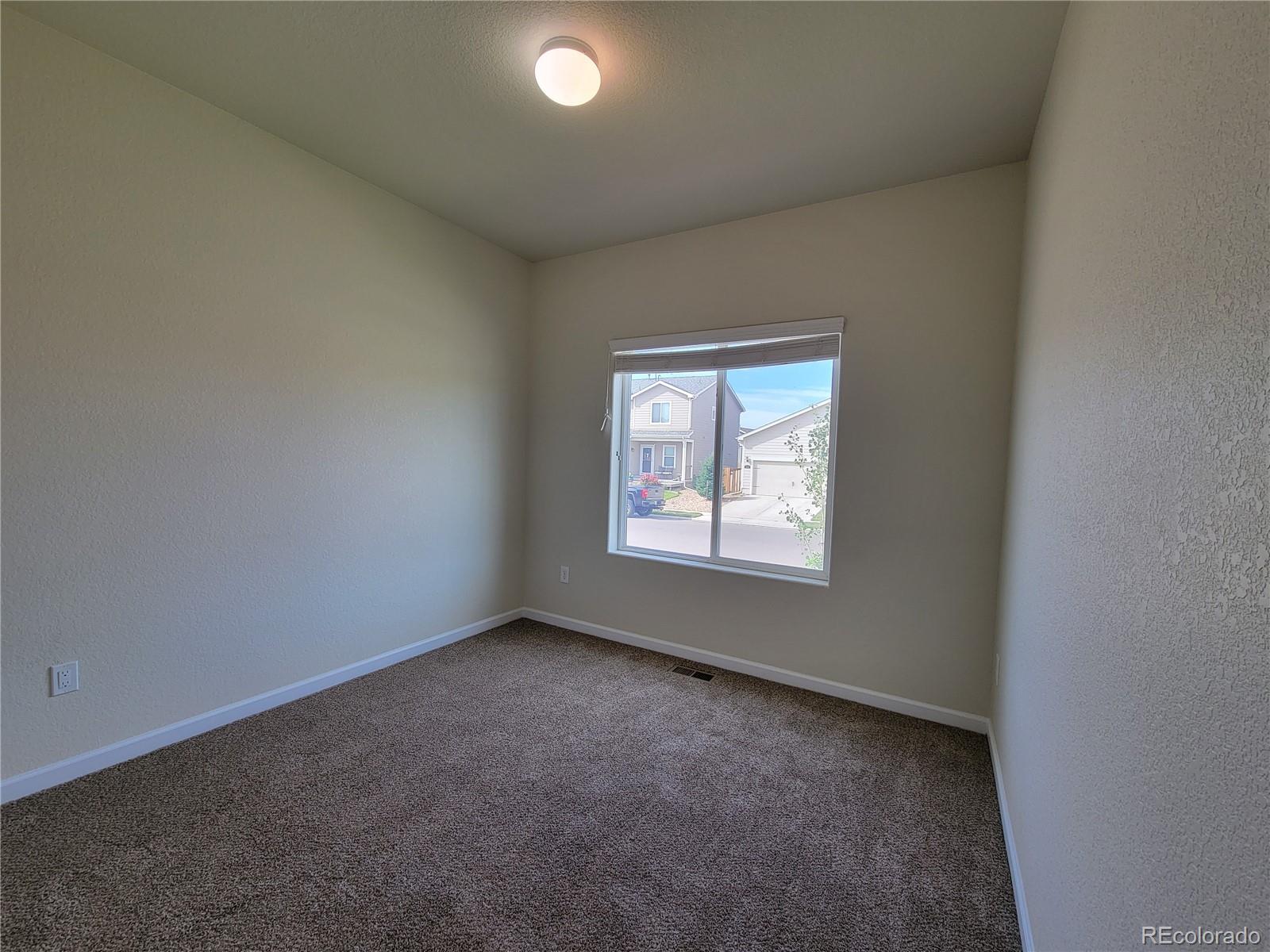 425 Vista Boulevard