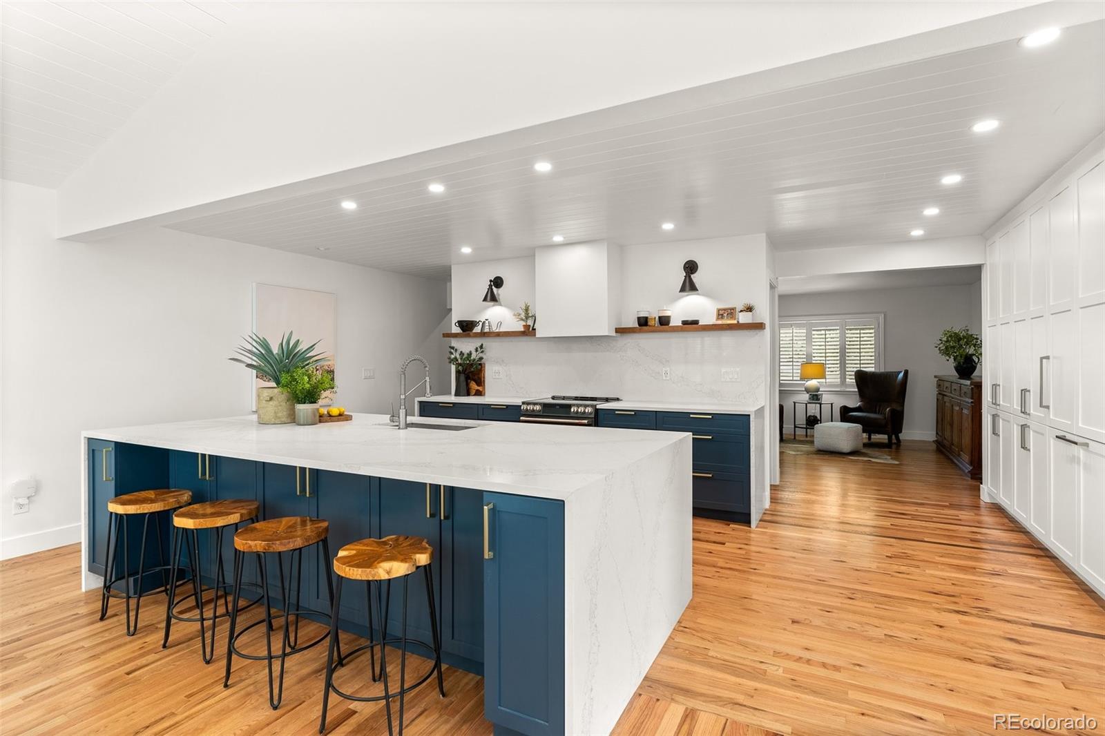 8214 E Kenyon Drive