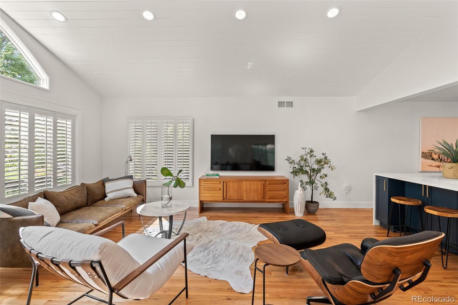 8214 E Kenyon Drive